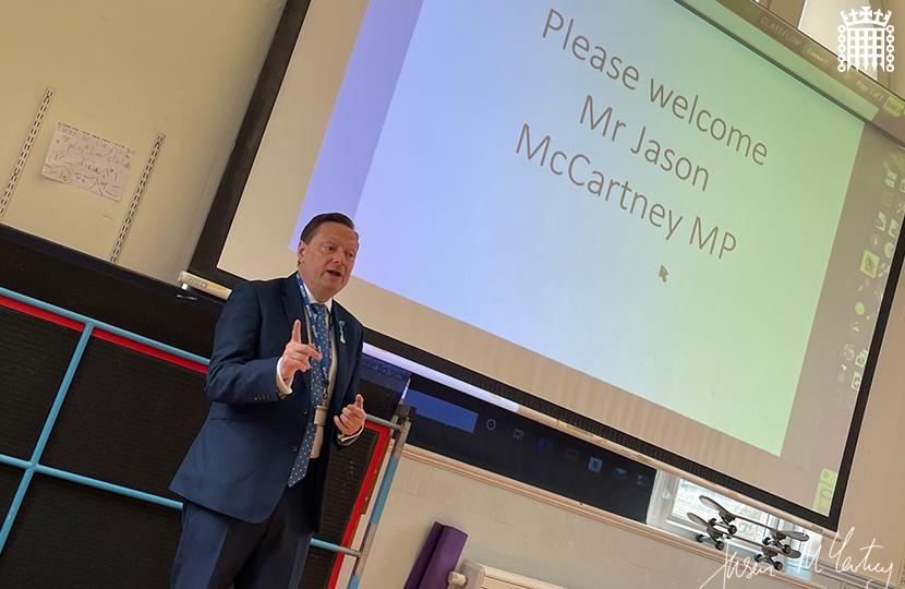 Jason McCartney MP visits Holmfirth Junior, Infants and Nursery School