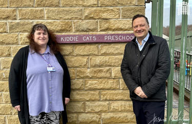 Jason McCartney MP visits Kiddie Cats preschool in Birchencliffe